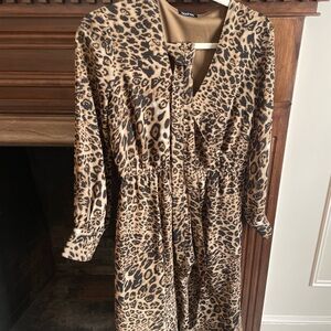 Boohoo Animal Print V-Neck Dress M/S